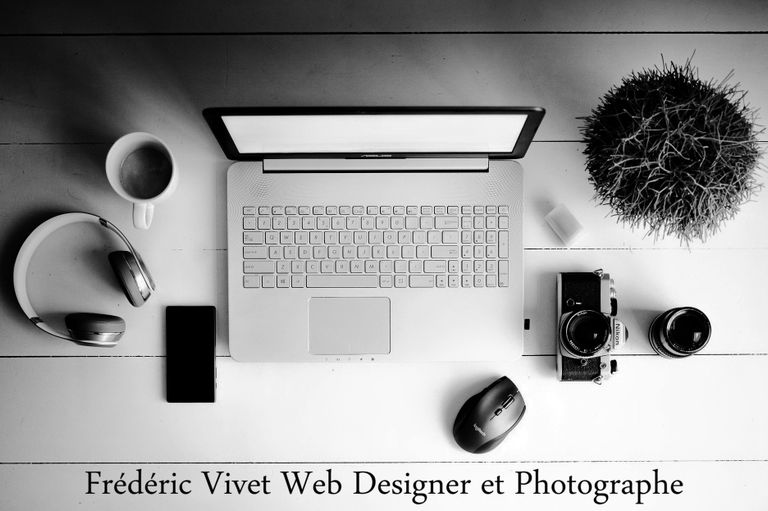 Espace de Travail de Frédéric Vivet , Web Designer et Photographe à Paris 